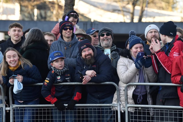 Fans on Midsummer Boulevard