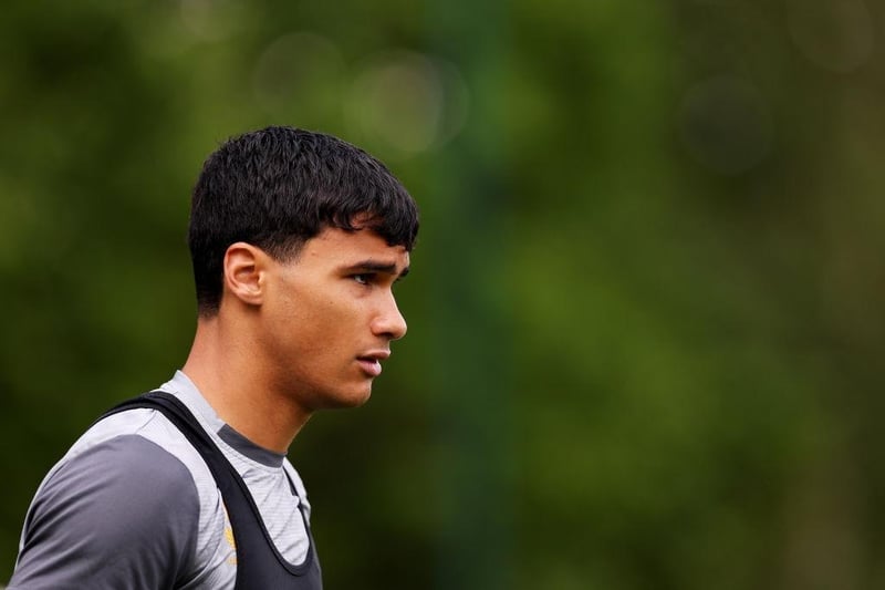 Summer transfer window Stockport County sign Leeds United midfielder