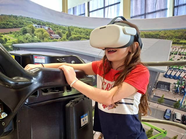 MK Innovates STEM Festival is bringing more than 35 employers, universities and organisations together to connect women and young people with the STEM careers and skills that will be critical to Milton Keynes' future growth.