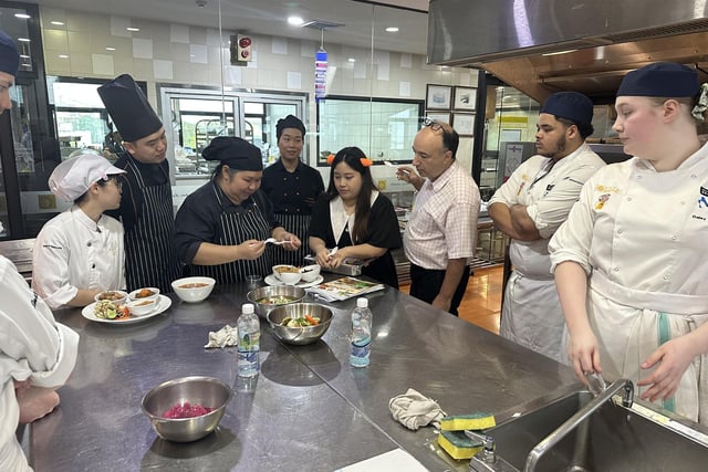 Concentrating on Thai cookery