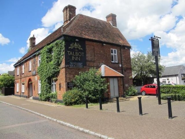 Loughton, which boasts this popular pub, is not pronounced the same as Broughton, or even Woughton. The correct way to say it is ‘Lau -(as in Chinese)- ton, to rhyme with cow.