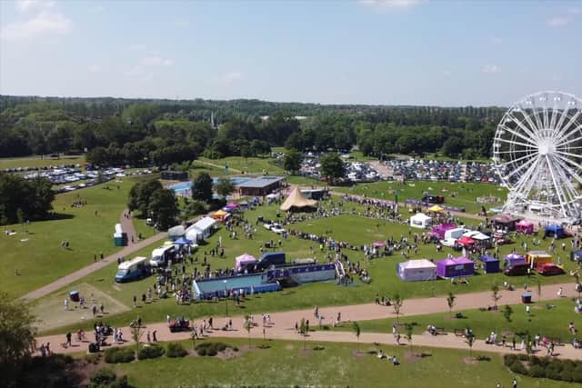 An overview of the Big Doggie Do in MIlton Keynes