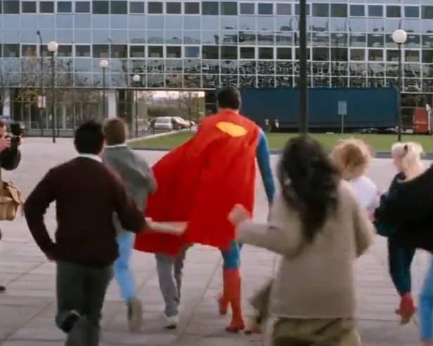 A still image from a scene in Superman IV: The Quest for Peace, filmed at Milton Keynes Station Plaza