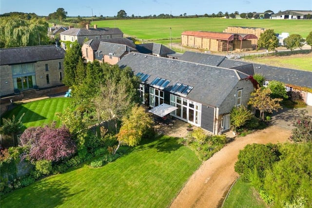 Hartwell Barn forms part of a range of extensive traditional agricultural barns since converted in 2002 to provide four generous and exclusive barn conversions.