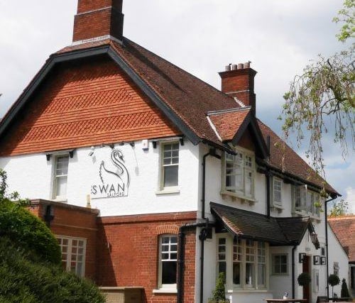 Just outside Milton Keynes, nestles the lovely village of Salford, the sitre of the popular Swan pub and restaurant.
Many pronounce the place as it is spelled – Sal-ford. Actually that is wrong. The ‘l’ is silent and the correct pronunciation, according to locals, is Saf-ord.