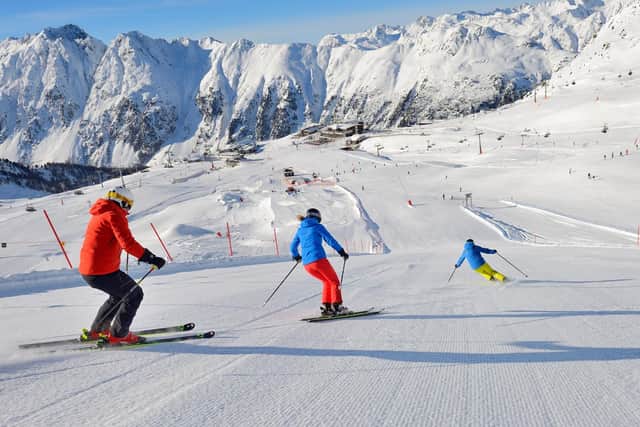 Ischgl skiers