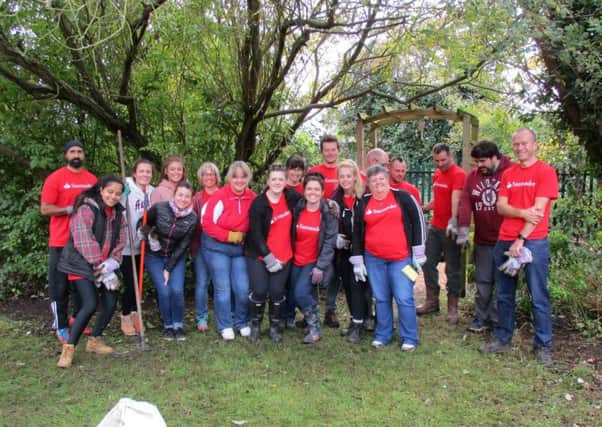 Santander volunteers at Greenleys Junior School