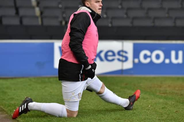 Muirhead warms up