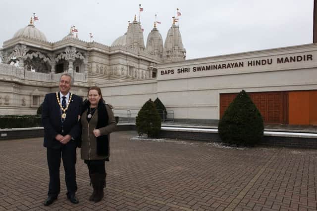 MPMC mayor visits Neasden temple
