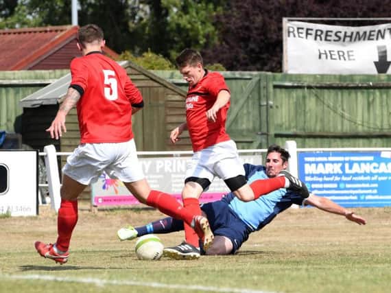Newport Pagnell Town vs Sleaford Town | Pic: Jane Russell