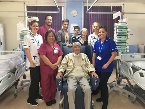 Eric, Di, Dave and Frankie with staff from the Critical Care Unit