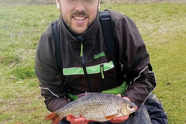 CARL Yeowell with bream to 7lb AND a 1-9 roach from Bedford Ouse