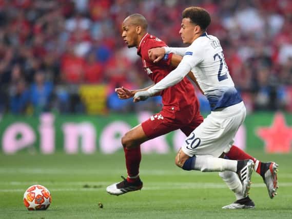 Dele tussles with Fabinho