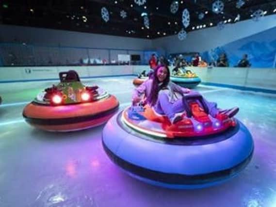 Ice rink for bumper cars