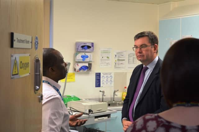 Iain Stewart MP visits the Campbell Centre in MK Hospital
