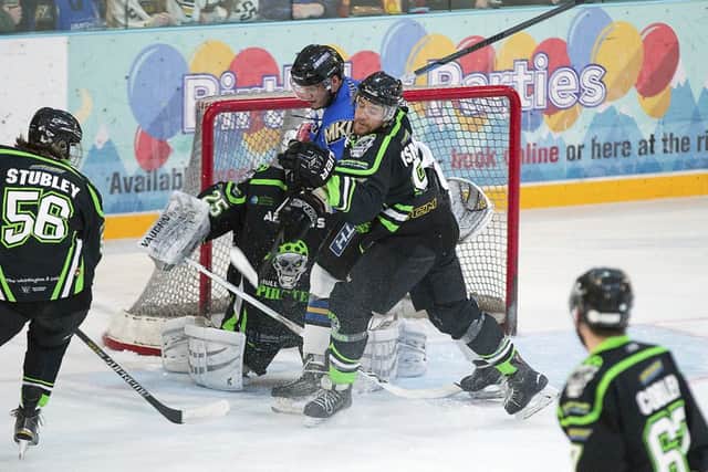MK Lightning vs Hull. Pic: Tony Sargent