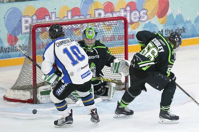 MK Lightning vs Hull. Pic: Tony Sargent