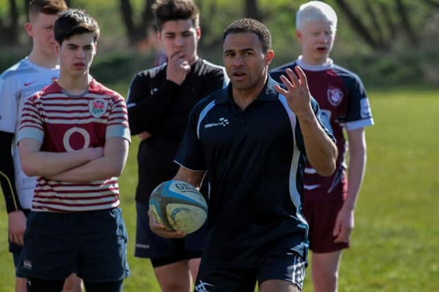 Jason Robinson coaching Bletchley's youngsters (Pic: Tom Blackman)