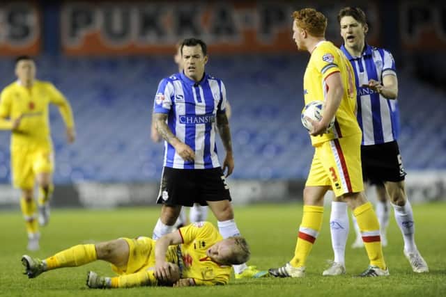 Sending off Incident Ross Wallace and Dons Jonny Williams PNL-160419-223739002