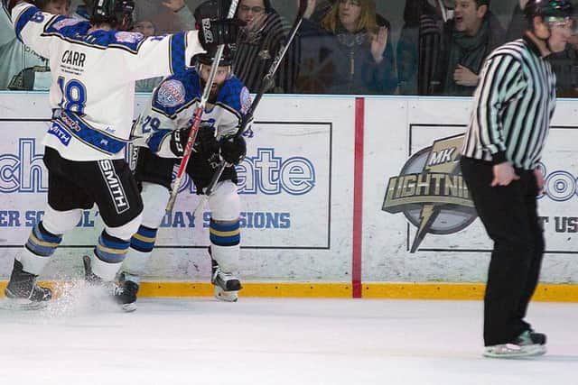 Lightning vs Bison. Pics: Tony Sargent